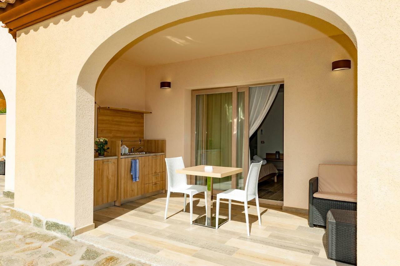 Molarotto Camere Con Angolo Cottura San Teodoro  Exterior foto